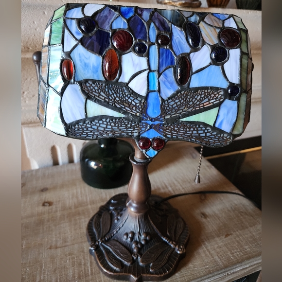 ❤️SOLD❤️ Tiffany Style Stained Glass Dragonfly Bankers Lamp - Picture 3 of 9